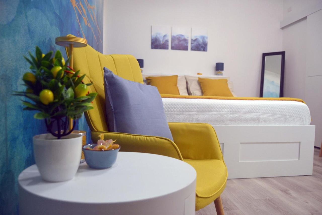 Room&Chiaia Naples Extérieur photo